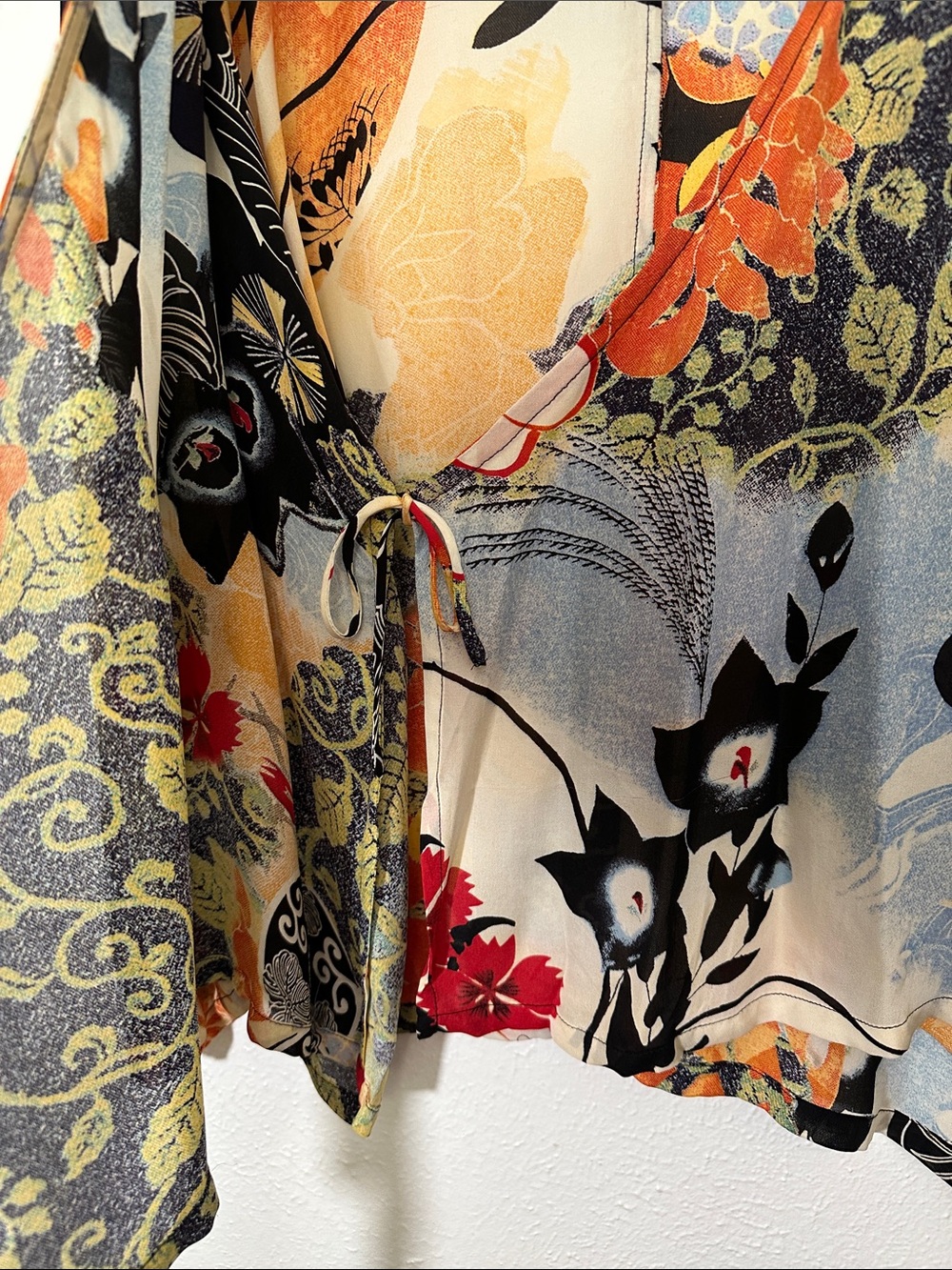Chico’s 100% Silk Wrap Long Sleeve Top - Picture 5 of 7